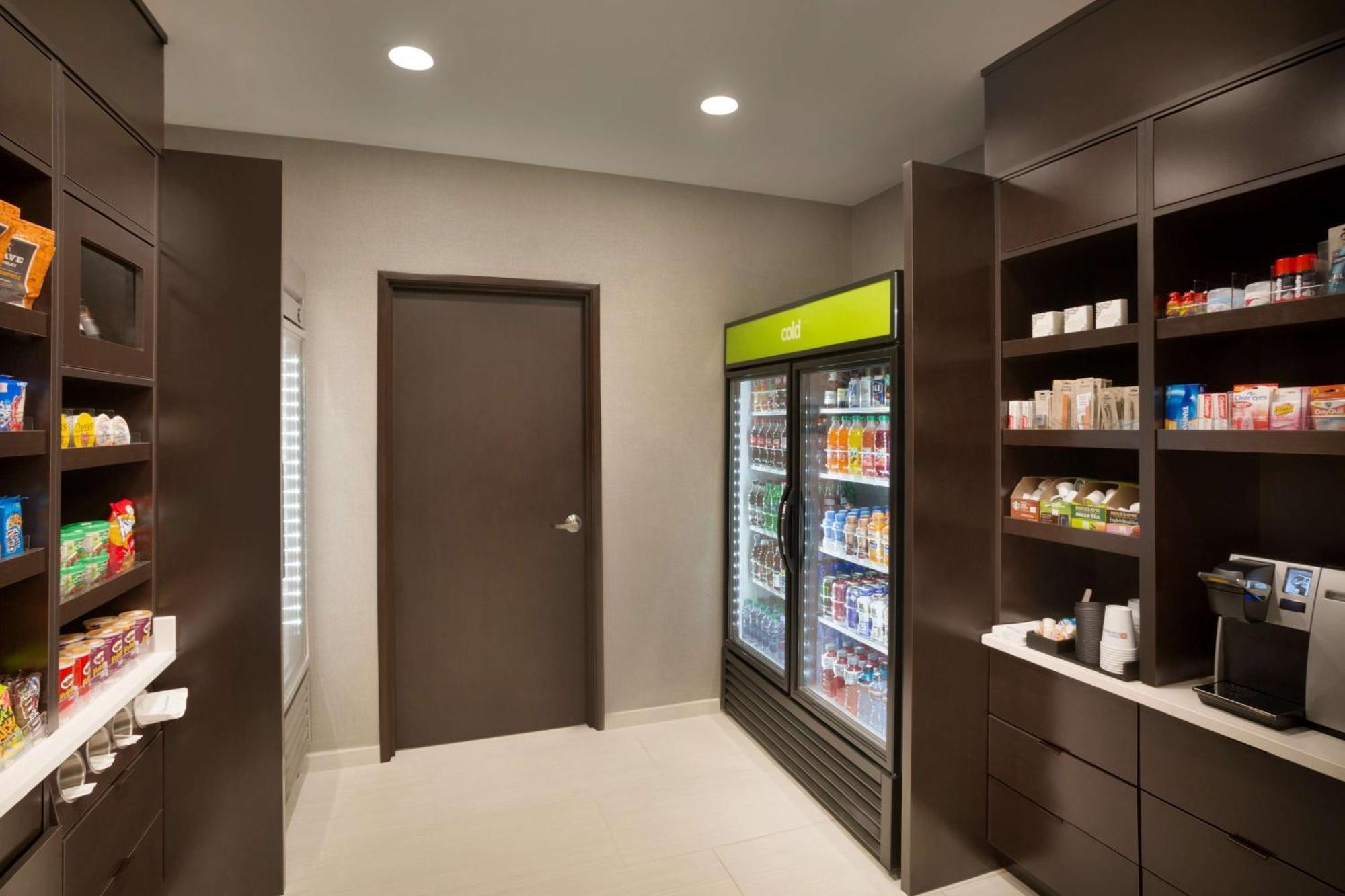Hotel Home2 By Hilton Downtown 3*